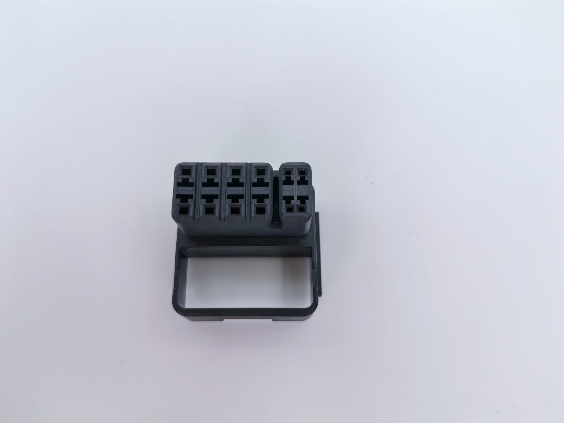 汽车连接器 6