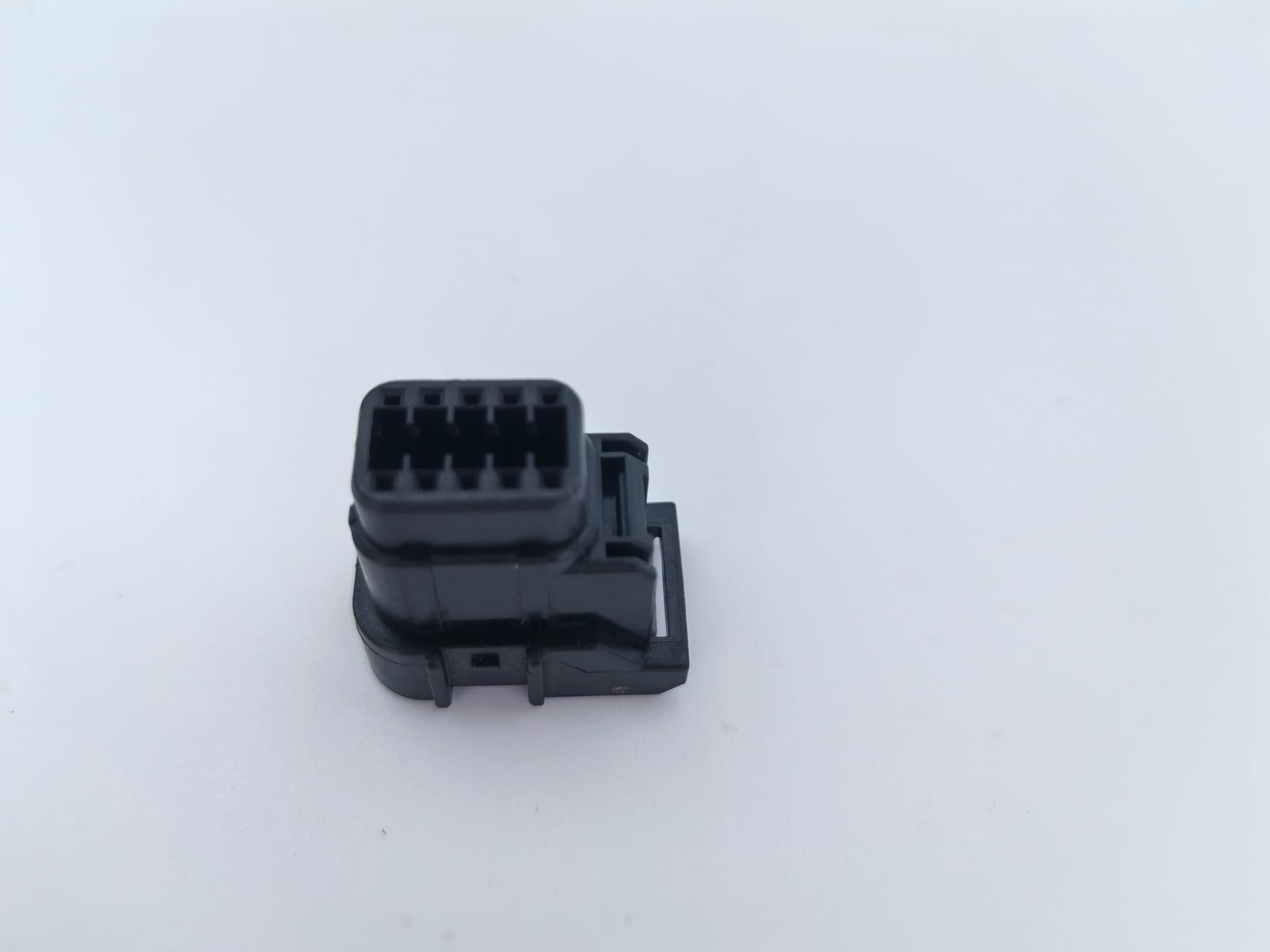 汽车连接器 8